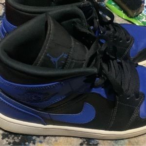 Jordan 1 royal blue mids size 10